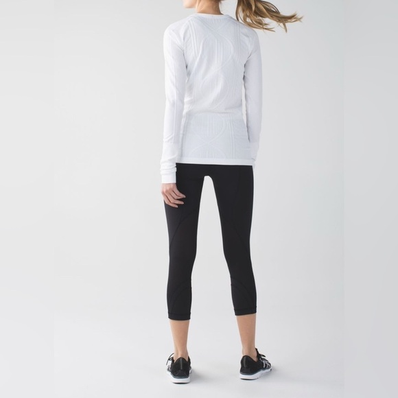 Lululemon Run Inspire Crop II - Picture 3 of 4